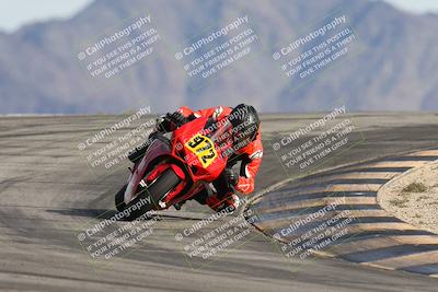 media/Nov-16-2025-Race Pace (Sun) [[8c5fa54630]]/Verified Riders/8-Turn 12 (120pm)/